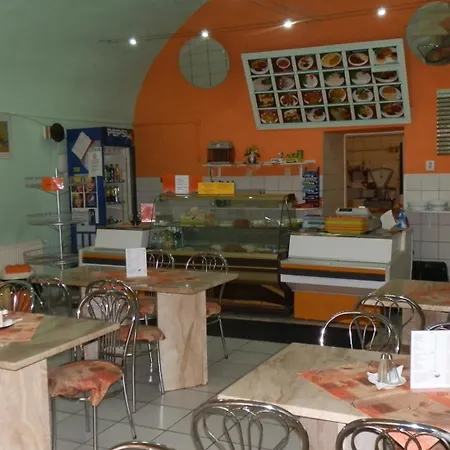 Turisticka Pri Slovenskej Restauracii Hostel Brezno