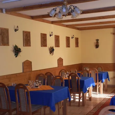 Turisticka Pri Slovenskej Restauracii Hostel Brezno