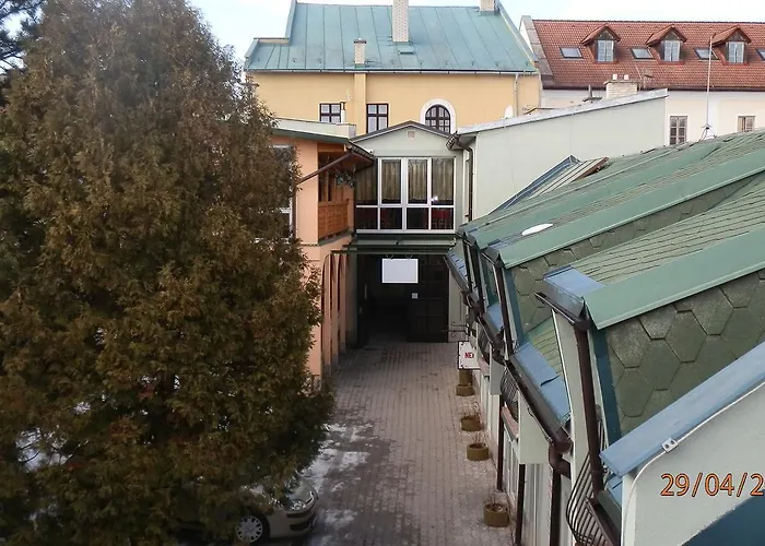 Turisticka Pri Slovenskej Restauracii 호스텔 브레즈노