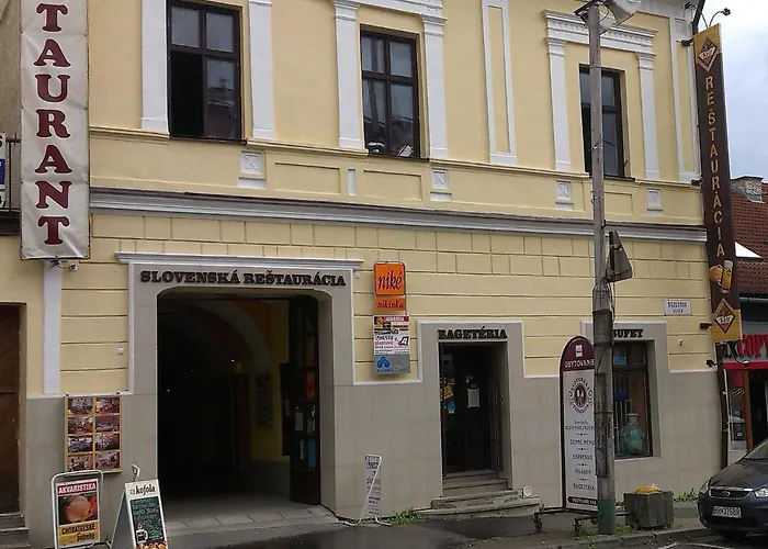 Turisticka Pri Slovenskej Restauracii * 브레즈노